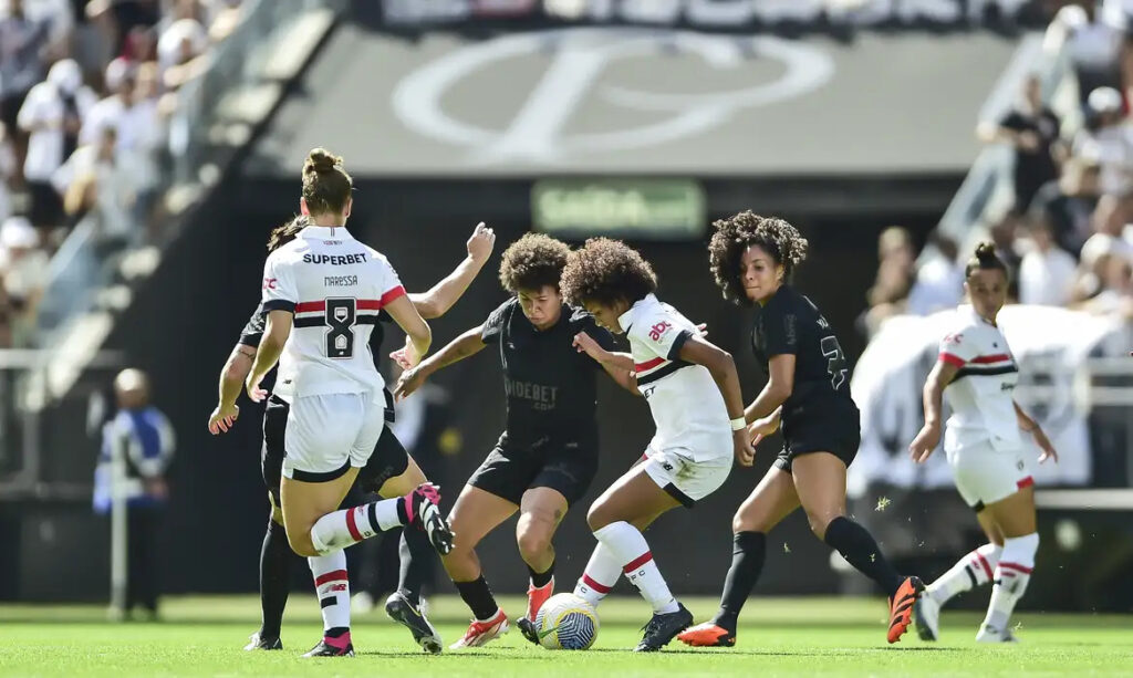 FIFA anuncia Mundial de Clubes Feminino 2028 e Copa das