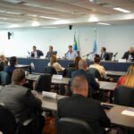 Governo apresenta metas fiscais de 2024 na Alerj com aumento