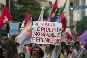 Governo federal fará campanha na Sapucaí contra feminicídio