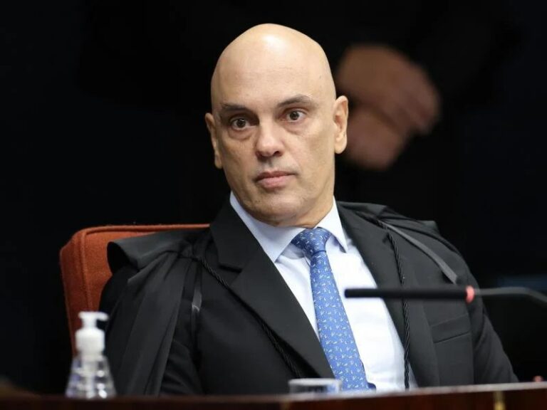 Moraes denuncia que ‘milícias digitais’ atuam durante julgamento no STF: