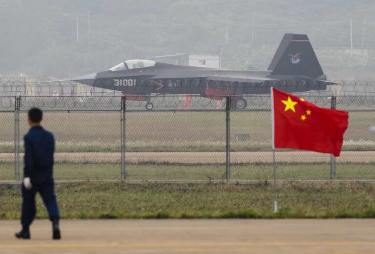 Nova tecnologia chinesa pode deixar os caças ‘invisíveis’