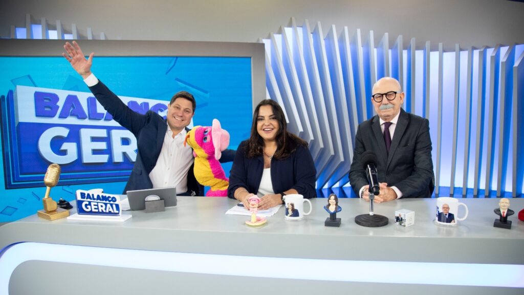 Record desmonta SBT e Band e tem tarde histórica com