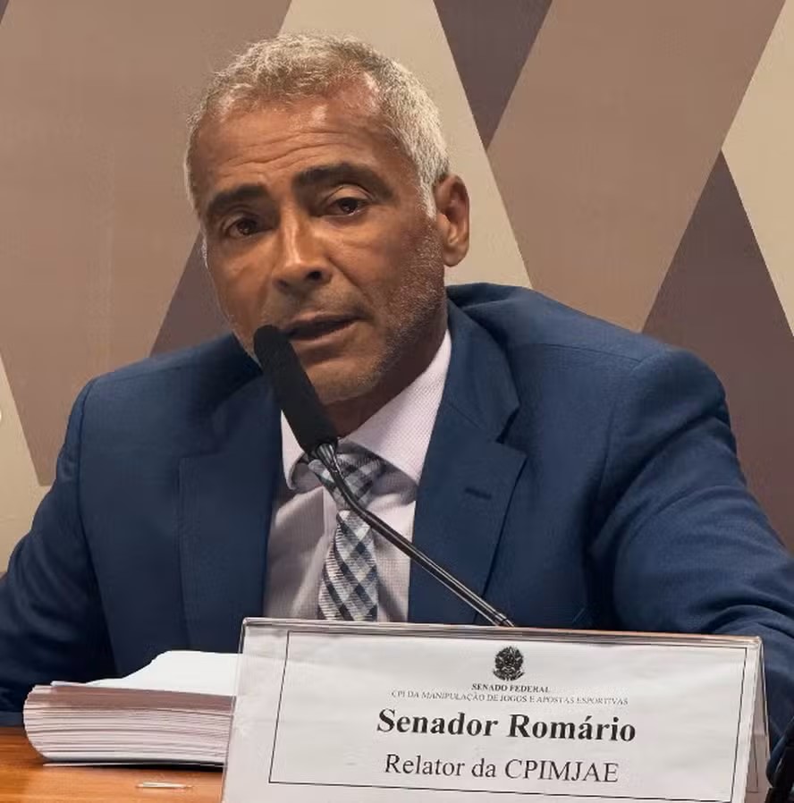 Romário pede indiciamento do tio de Paquetá em relatório da