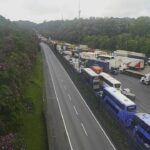 SP: Pista norte da Rodovia Anchieta é liberada após queda