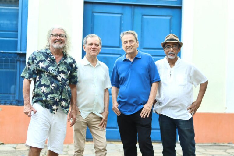 Artistas maranhenses reúnem-se em mostra cultural no Teatro João do