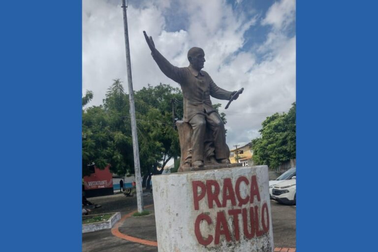 Catulo da Paixão Cearense: a praça de um poeta esquecido