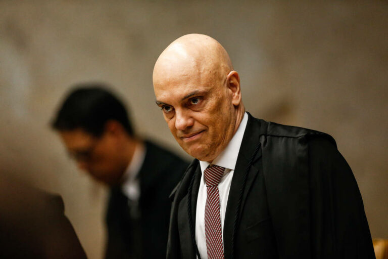 Collor deverá cumprir quase nove anos de prisão por corrupção