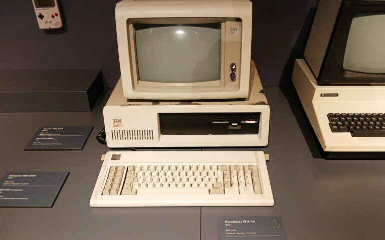 Com a inflação, quanto custaria um PC de 1981 com