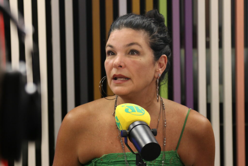 Cristiana Oliveira expõe críticas que recebeu de Glória Perez e