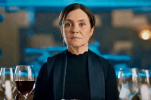 Fenômeno da Globo, Adriana Esteves conquista feito raro na emissora