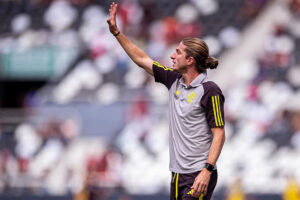 Filipe Luís deve promover ‘Flamengo B’ para jogo em São
