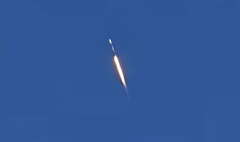 Foguete sofre acidente em lançamento de satélite