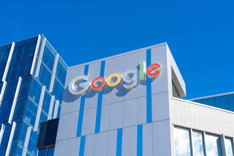 Google dá ultimato a funcionários remotos: trabalho híbrido ou ser