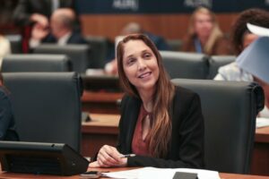 Lilian Behring tem 32 homenagens à enfermagem aprovadas em sessão