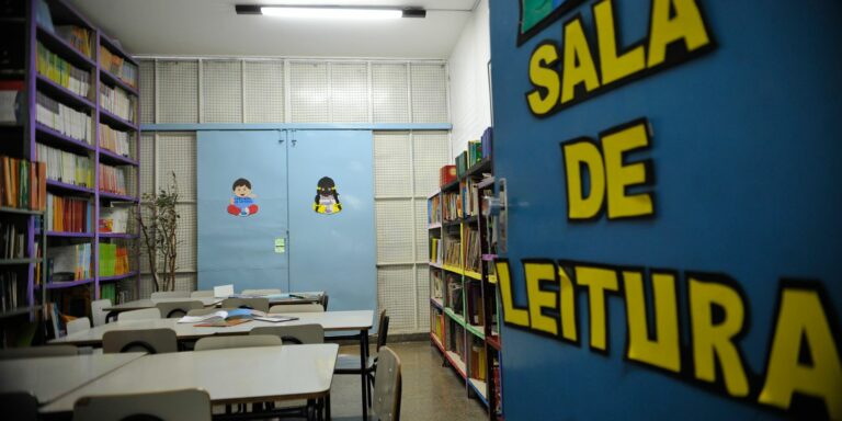 Maioria no país, alunos mais pobres têm menor aprendizado em