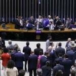 Motta analisa fila de CPIs antes de decidir sobre investigação