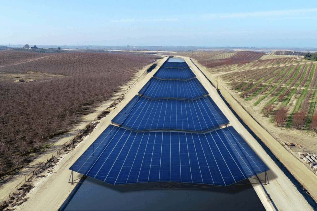 Painéis solares estão por toda a parte… até nos canais