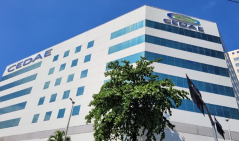 Pedido de vista adia decisão no STF sobre bloqueios judiciais