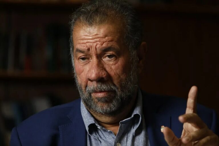 Planalto quer que Lupi peça demissão após escândalo de fraudes