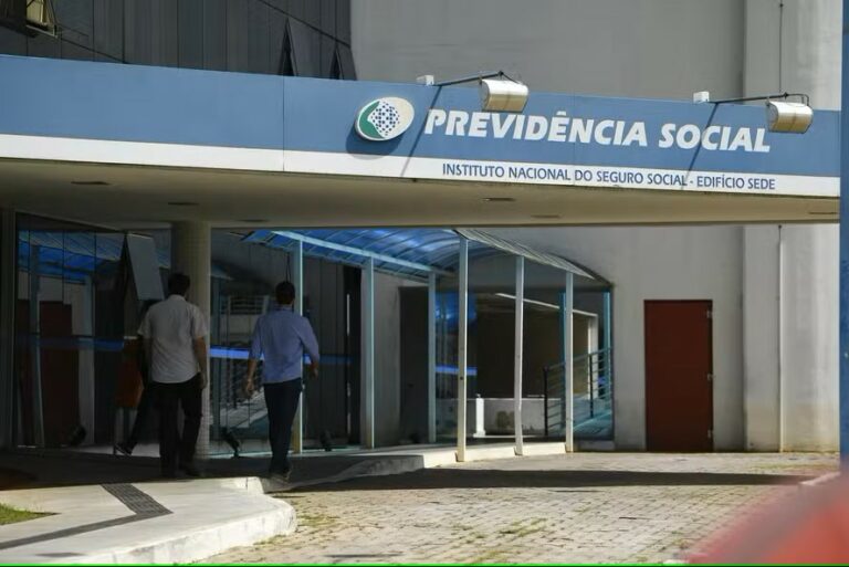 Ressarcimento de aposentados por descontos ilegais no INSS começará já