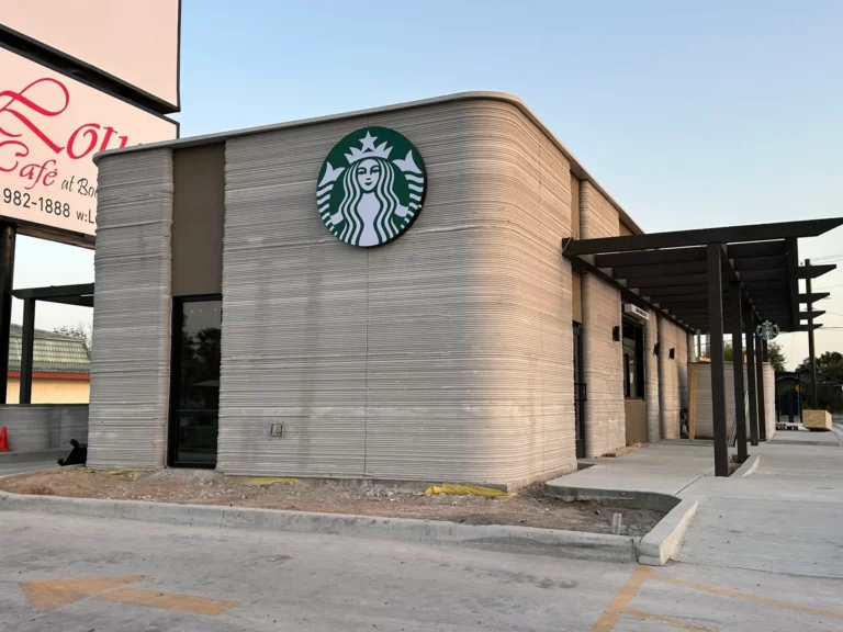 Starbucks ganha unidade construída por impressora 3D nos EUA