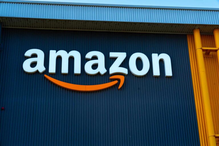 Tarifaço de Trump: Amazon já está com preços mais altos