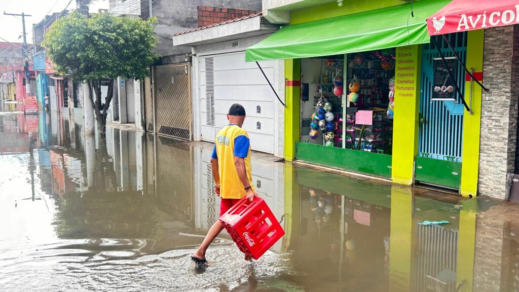 Um terço dos municípios brasileiros não tem solução de drenagem