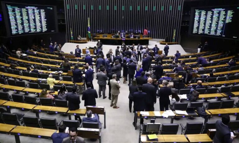 10 dias para decisões sobre o aumento do IOF