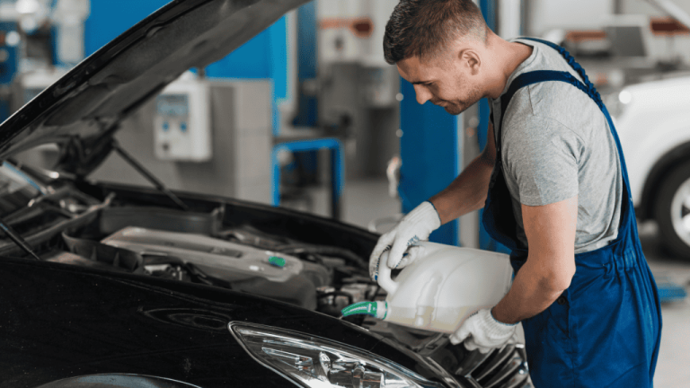 8 partes do carro que também precisam de lubrificação –