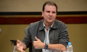 A crise com o PT e as dificuldades de Paes