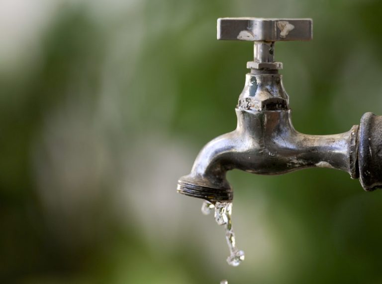 Abastecimento de água será interrompido nesta terça-feira (13) em São