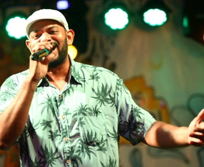 Adão Camilo traz o melhor do samba de raiz ao
