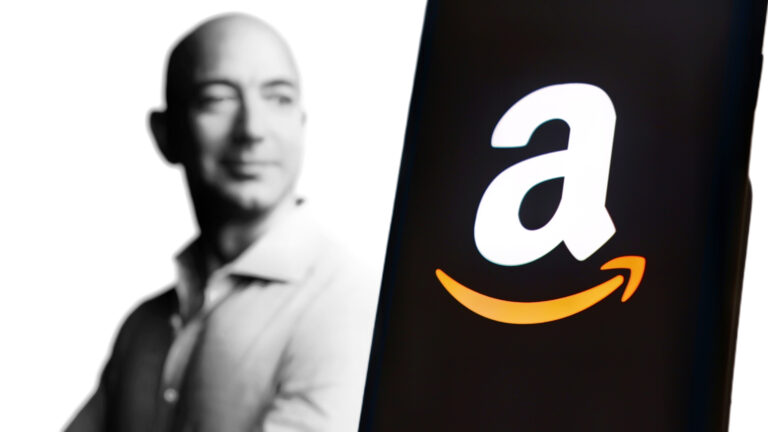 Amazon: Jeff Bezos anuncia plano para vender R$ 27,15 bi
