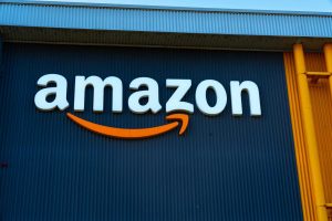 Amazon entra na corrida da computação quântica com chip próprio