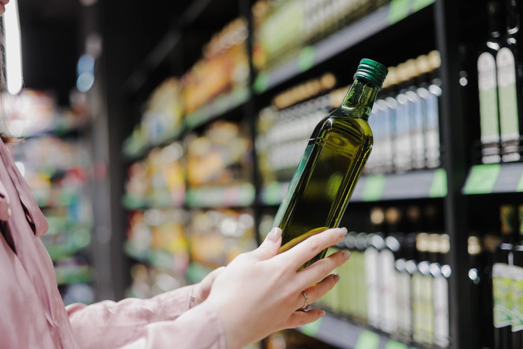 Anvisa proíbe mais duas marcas de azeite; veja quais