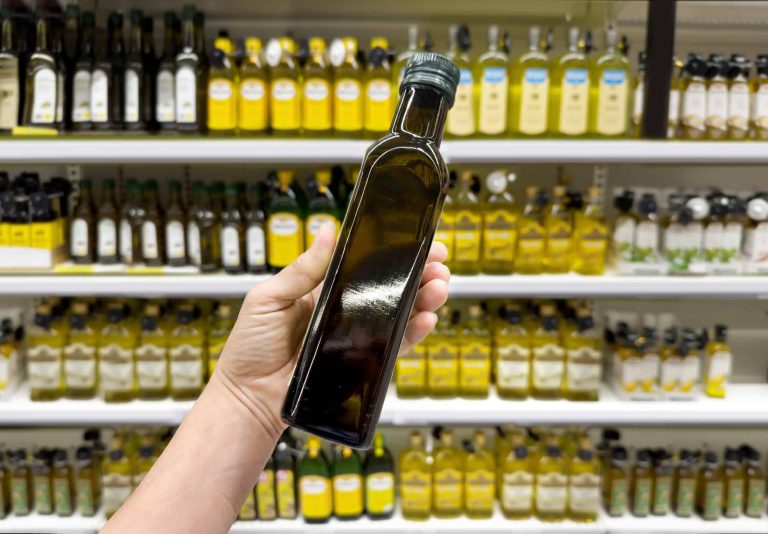 Anvisa suspende comercialização de marcas de azeite; saiba quais