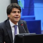 Apostas online sob cerco: proposta quer vetar jogo para quem