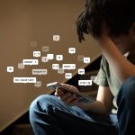 Apple vai apoiar lei de segurança infantil na internet nos