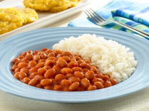 Arroz e feijão perdem espaço no campo, mas ainda sustentam