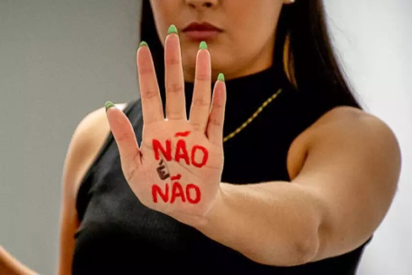 Assembleia aprova lei para proteger mulheres em bares, boates e
