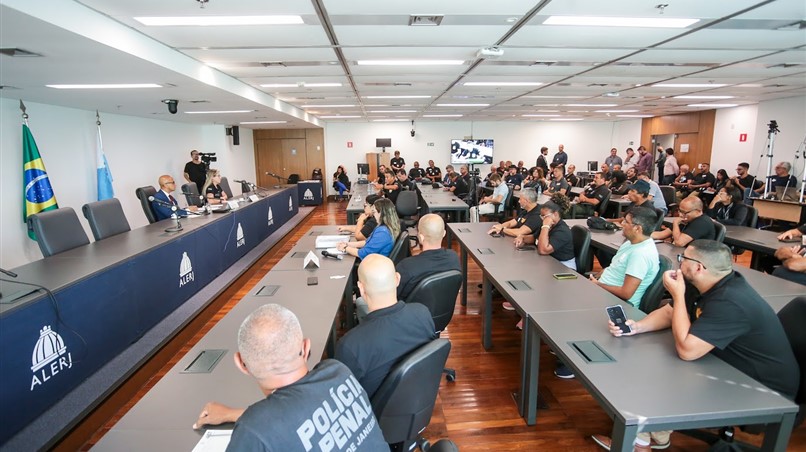 Audiência na Alerj debate urgência da regulamentação do plano de