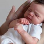 Bebê Reborn vira caso de polícia: quem tentar enganar hospital