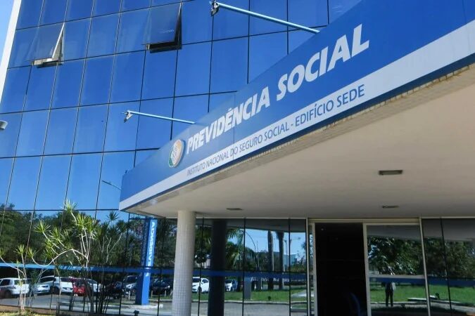 Beneficiários do INSS já podem contestar descontos indevidos