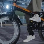 Bicicleta elétrica dobrável com design inovador da Kosmos