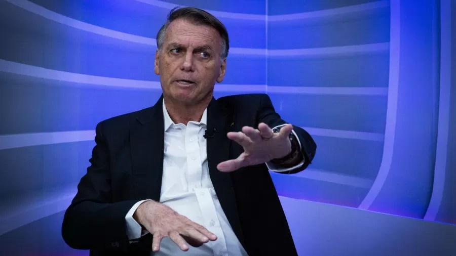 Bolsonaro diz esperar por “milagre” para escapar de condenação por