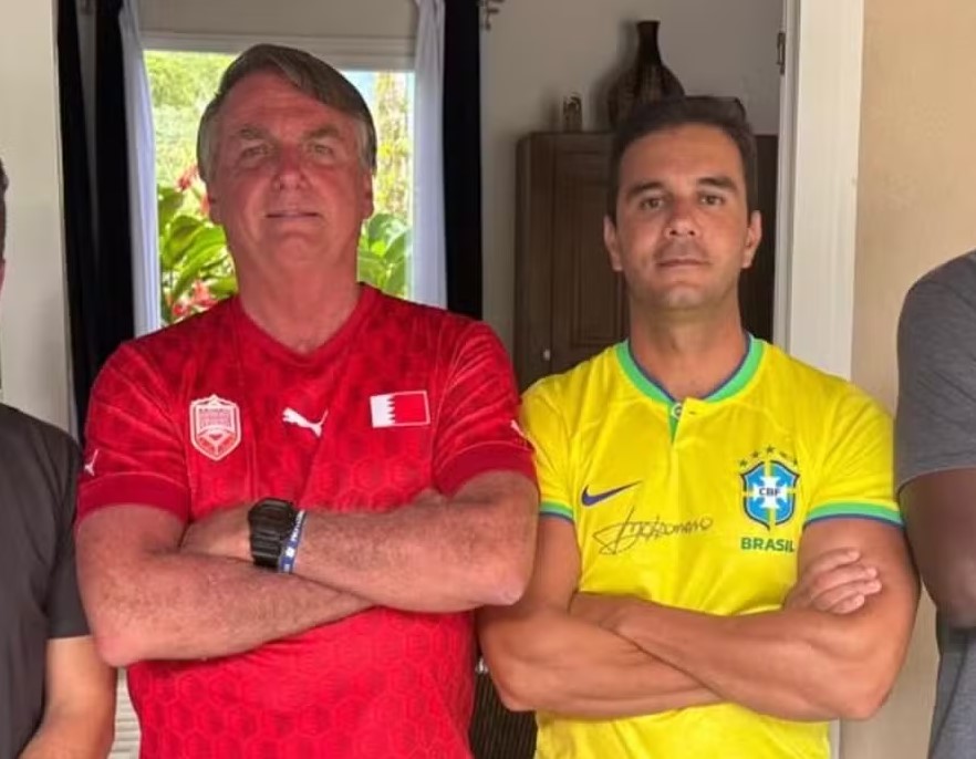 Bolsonaro entra de vez na eleição do Rio e aposta