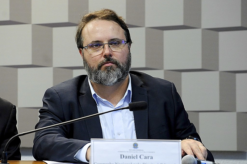 Câmara do Rio arquiva homenagem proposta por ex-vereador a educador