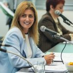 Célia Jordão vira alvo de brincadeiras na Alerj ao propor