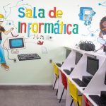 Colégio Guilherme Briggs reinaugura sala de informática com verba de