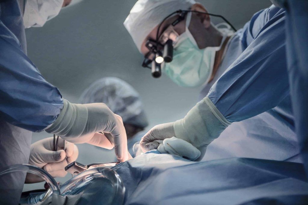 Como é feita uma cirurgia bariátrica?